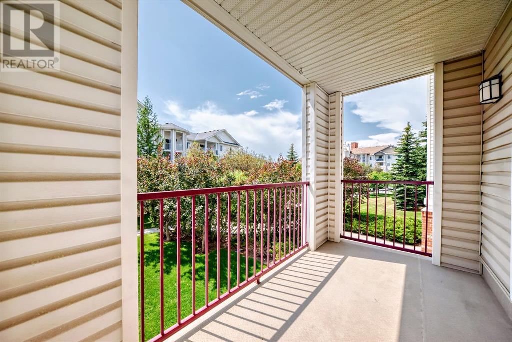Single Family House for Sale in   Country Village Bay NE Country Hills Village Calgary 
