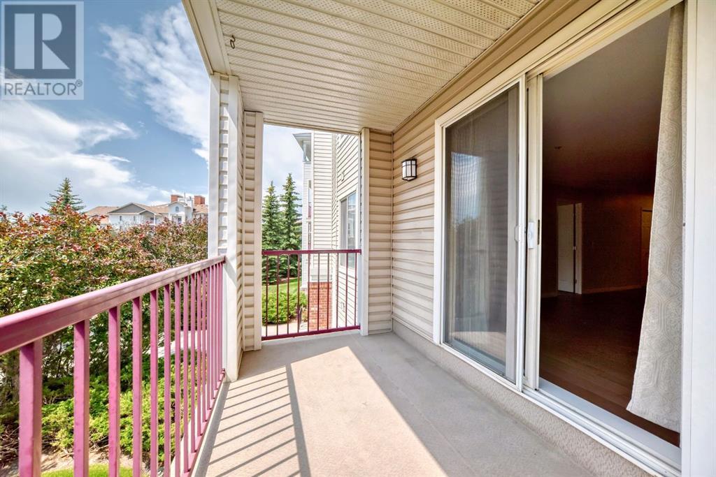 Single Family House for Sale in   Country Village Bay NE Country Hills Village Calgary 