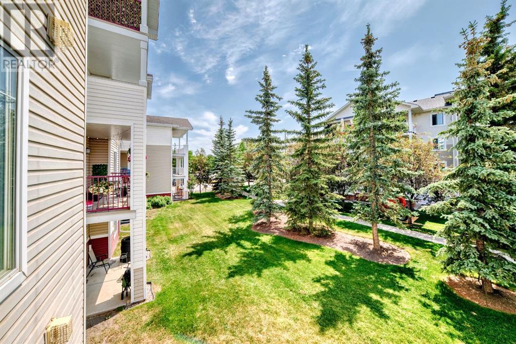Single Family House for Sale in   Country Village Bay NE Country Hills Village Calgary 