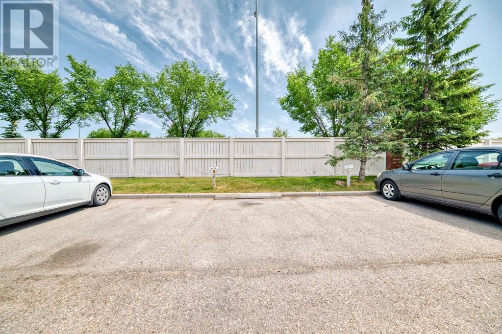 Single Family House for Sale in   Country Village Bay NE Country Hills Village Calgary 