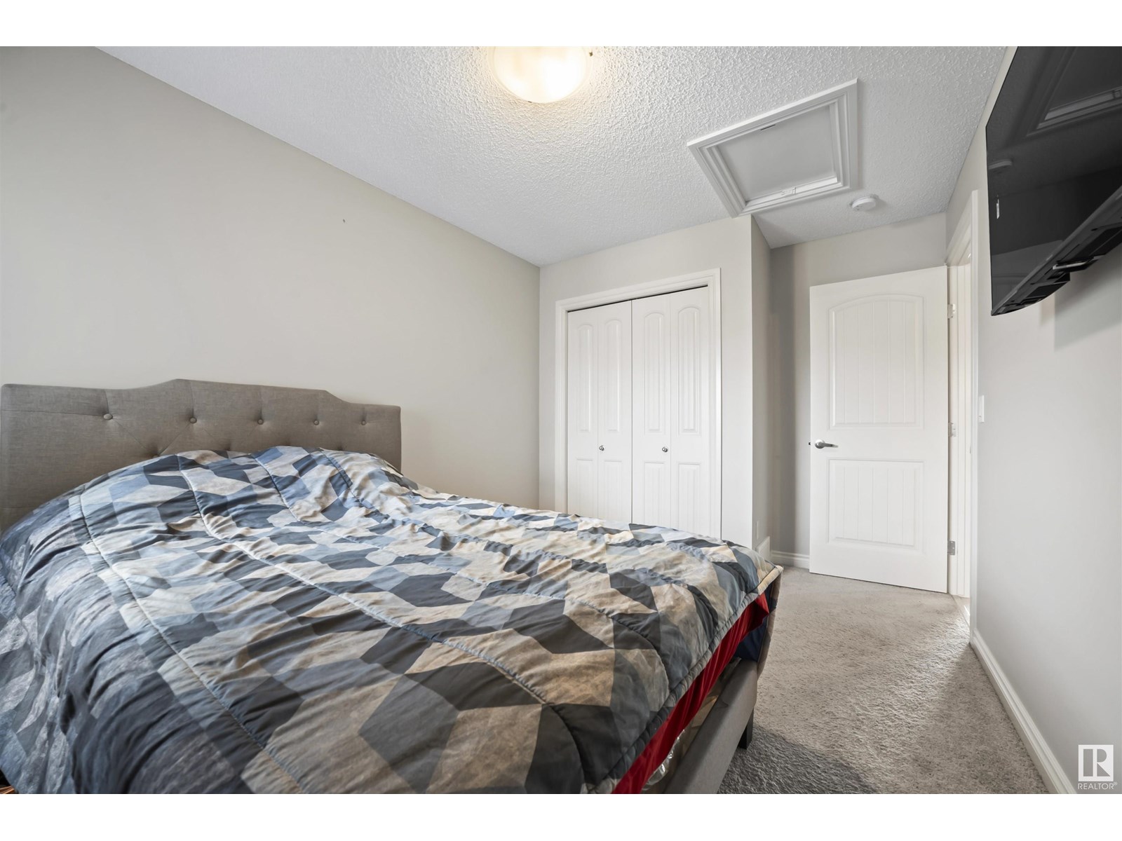 Photo 13 of 3743 Cherry Lo Sw, Edmonton AB