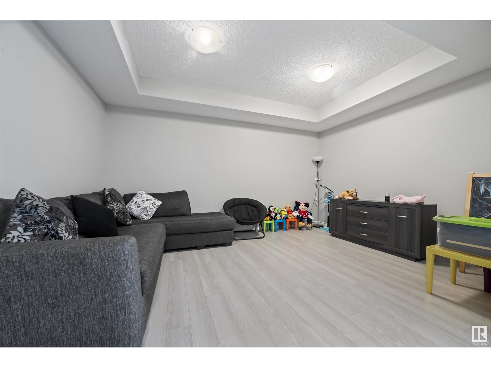 Photo 18 of 3743 Cherry Lo Sw, Edmonton AB