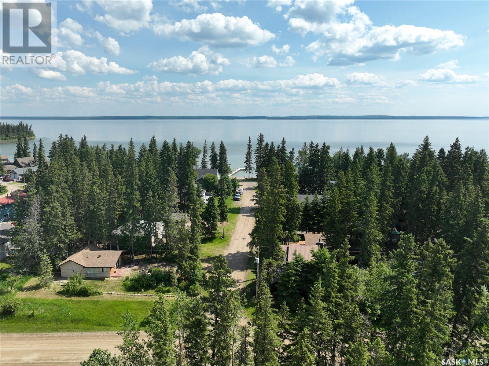 Photo 2 of 117 Lakeview Drive, Candle Lake SK