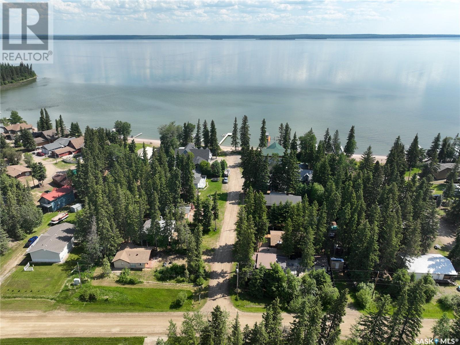 Photo 3 of 117 Lakeview Drive, Candle Lake SK
