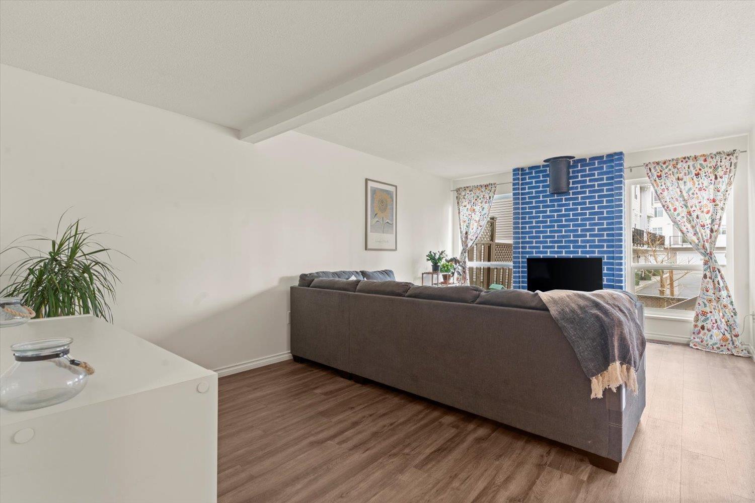 2 33951 MARSHALL ROAD, Abbotsford