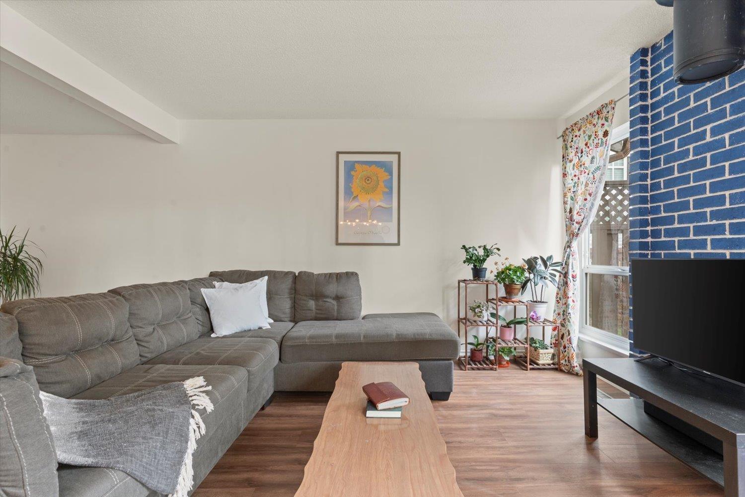 2 33951 MARSHALL ROAD, Abbotsford