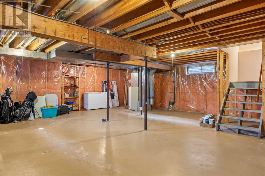Single Family House for Sale in  Sandringham Way NW Sandstone Valley Calgary 