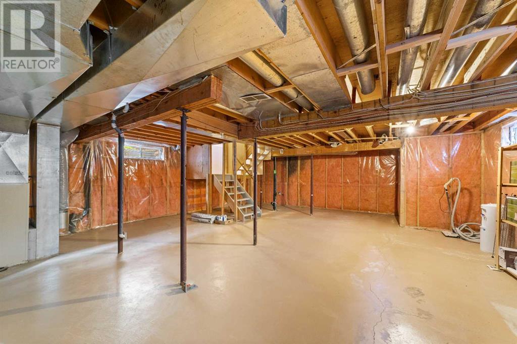 Single Family House for Sale in  Sandringham Way NW Sandstone Valley Calgary 