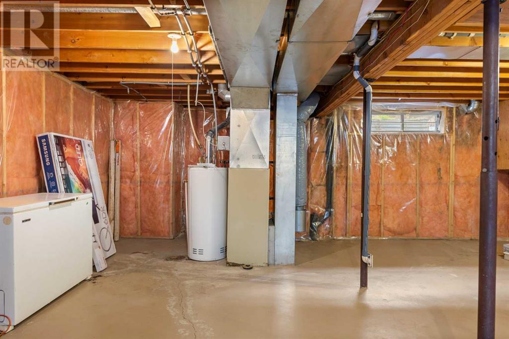 Single Family House for Sale in  Sandringham Way NW Sandstone Valley Calgary 
