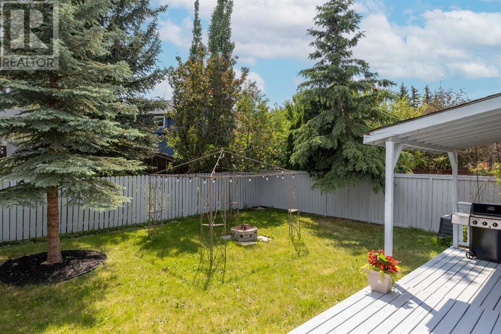 Single Family House for Sale in  Sandringham Way NW Sandstone Valley Calgary 