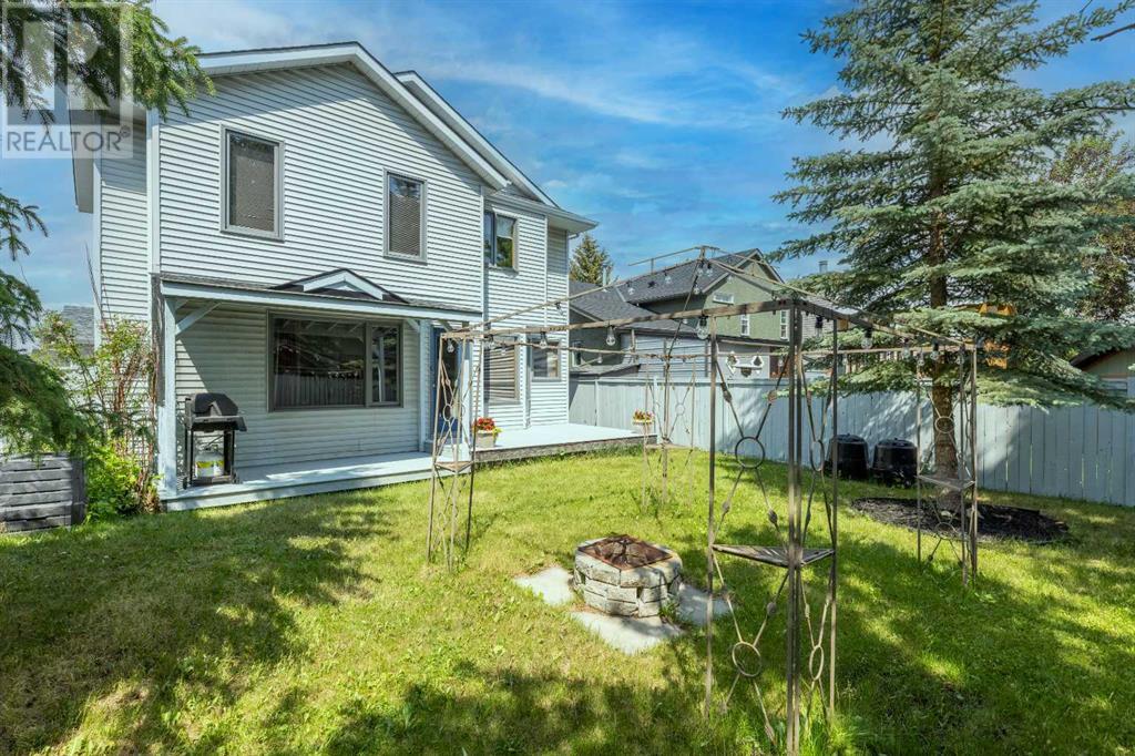 Single Family House for Sale in  Sandringham Way NW Sandstone Valley Calgary 