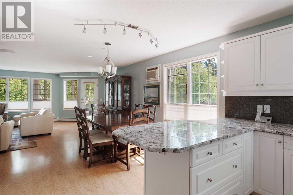 Single Family House for Sale in   Sierra Morena Boulevard SW Signal Hill Calgary 
