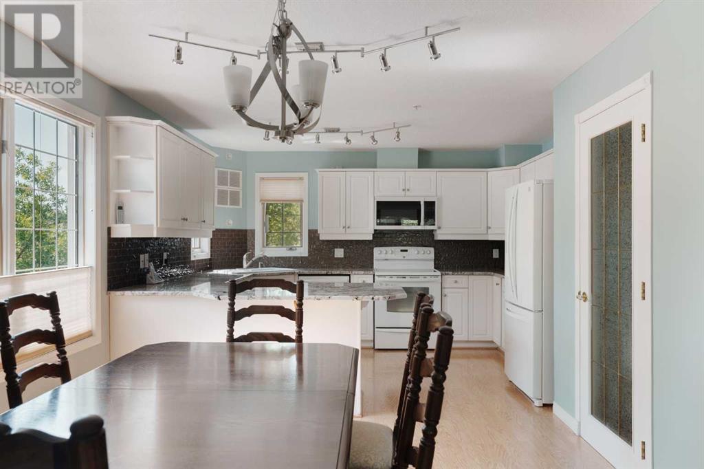 Single Family House for Sale in   Sierra Morena Boulevard SW Signal Hill Calgary 
