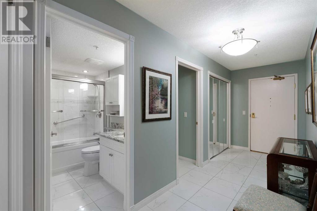 Single Family House for Sale in   Sierra Morena Boulevard SW Signal Hill Calgary 