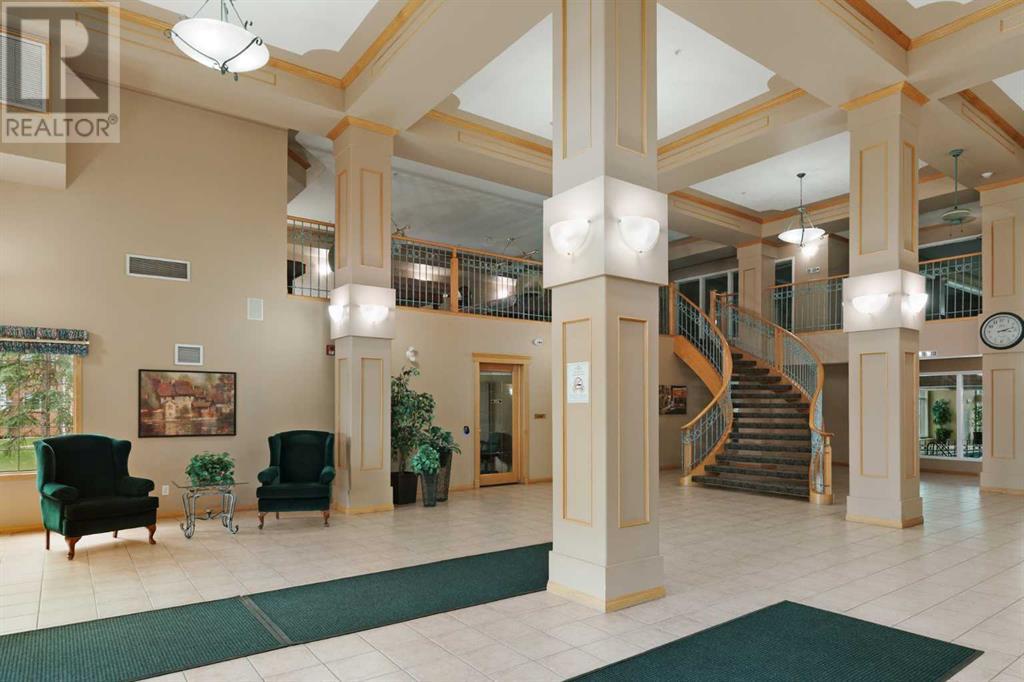 Single Family House for Sale in   Sierra Morena Boulevard SW Signal Hill Calgary 