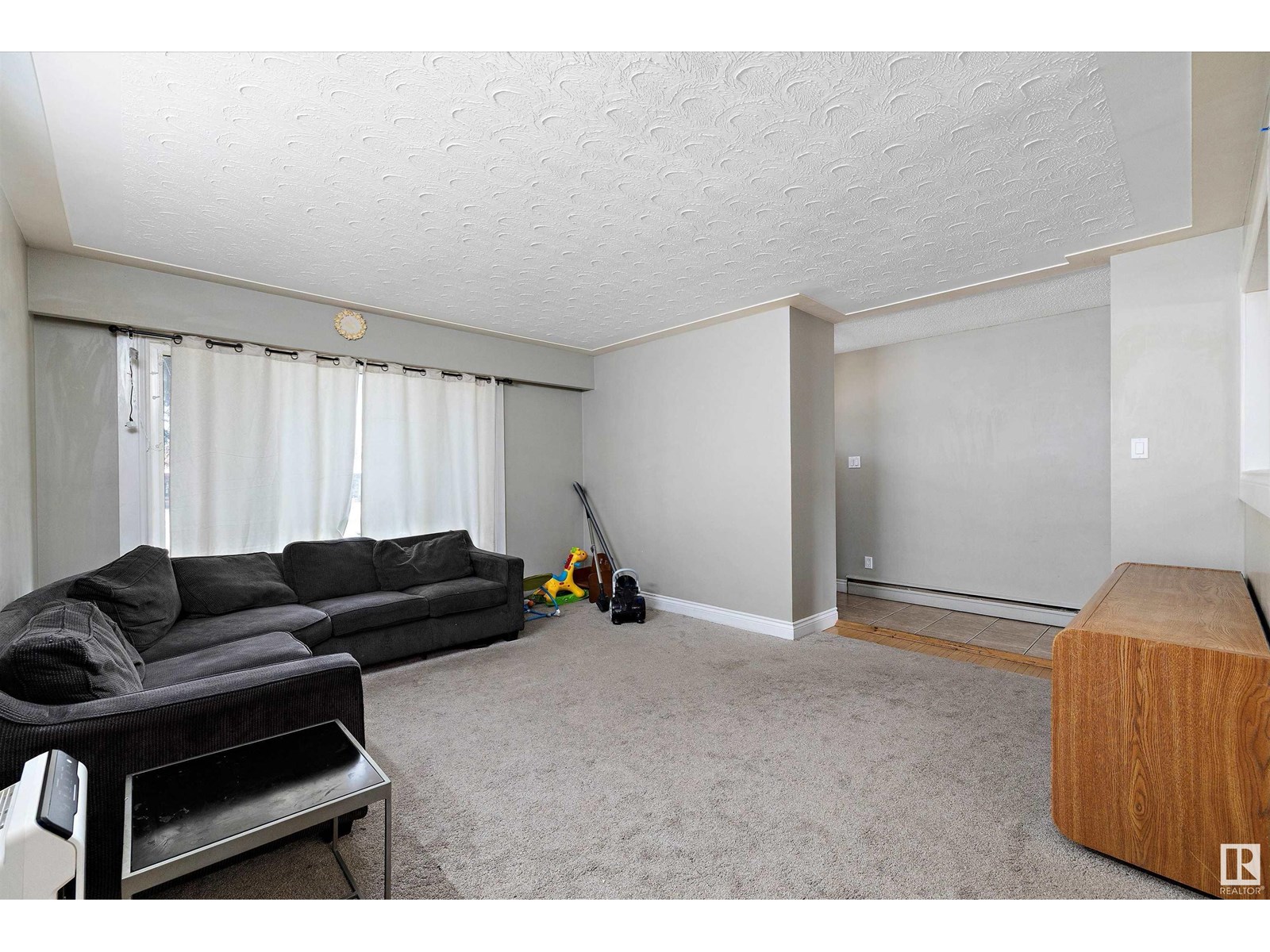 Photo 8 of 12411 132 Av Nw, Edmonton AB