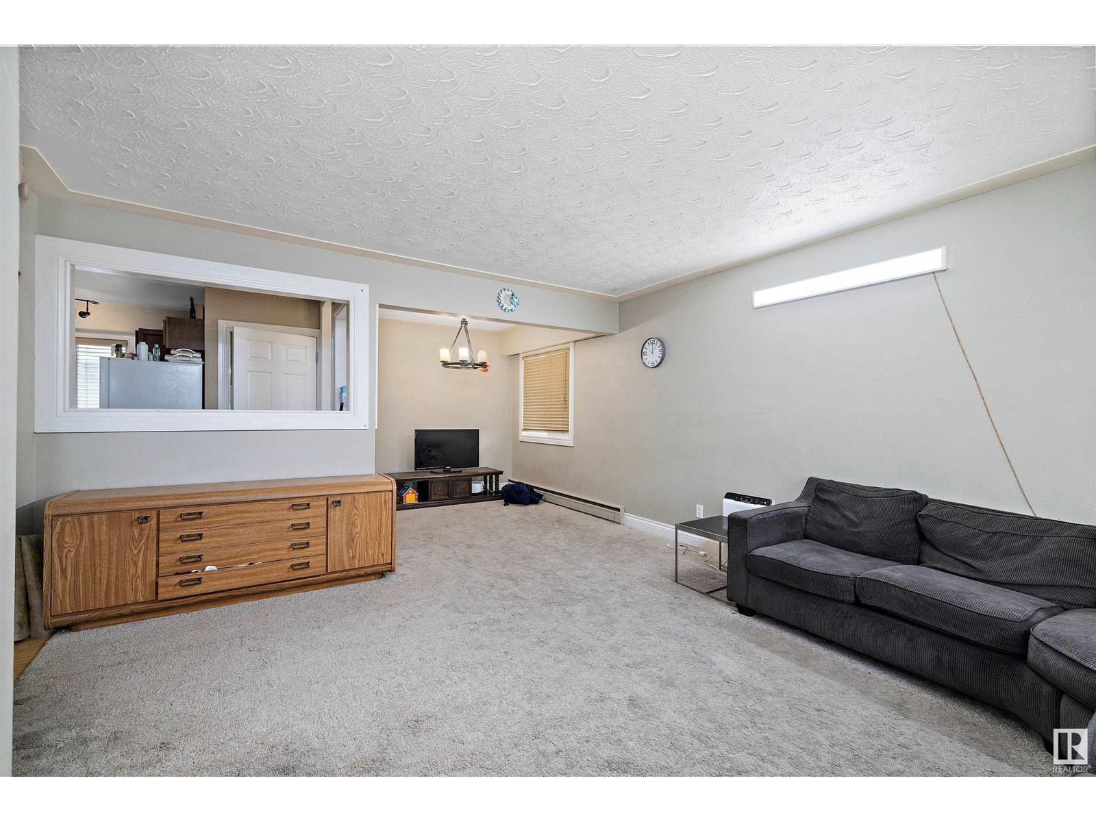 Photo 10 of 12411 132 Av Nw, Edmonton AB