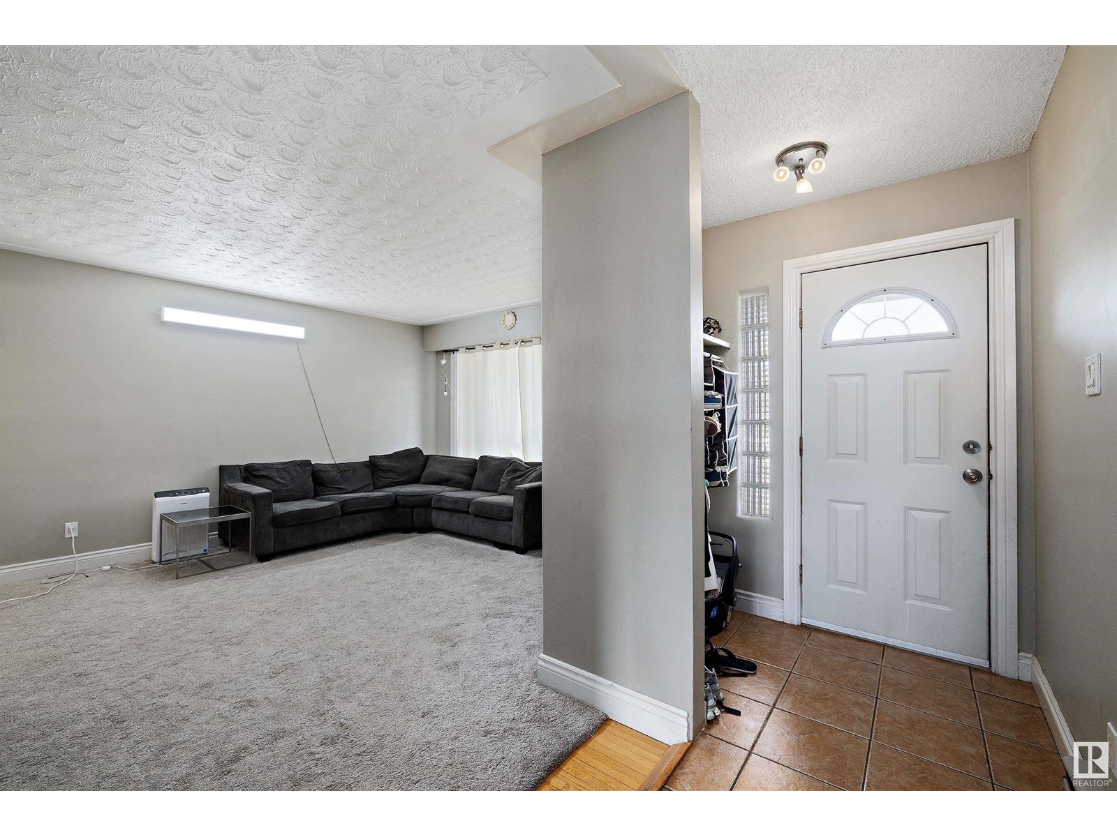Photo 6 of 12411 132 Av Nw, Edmonton AB