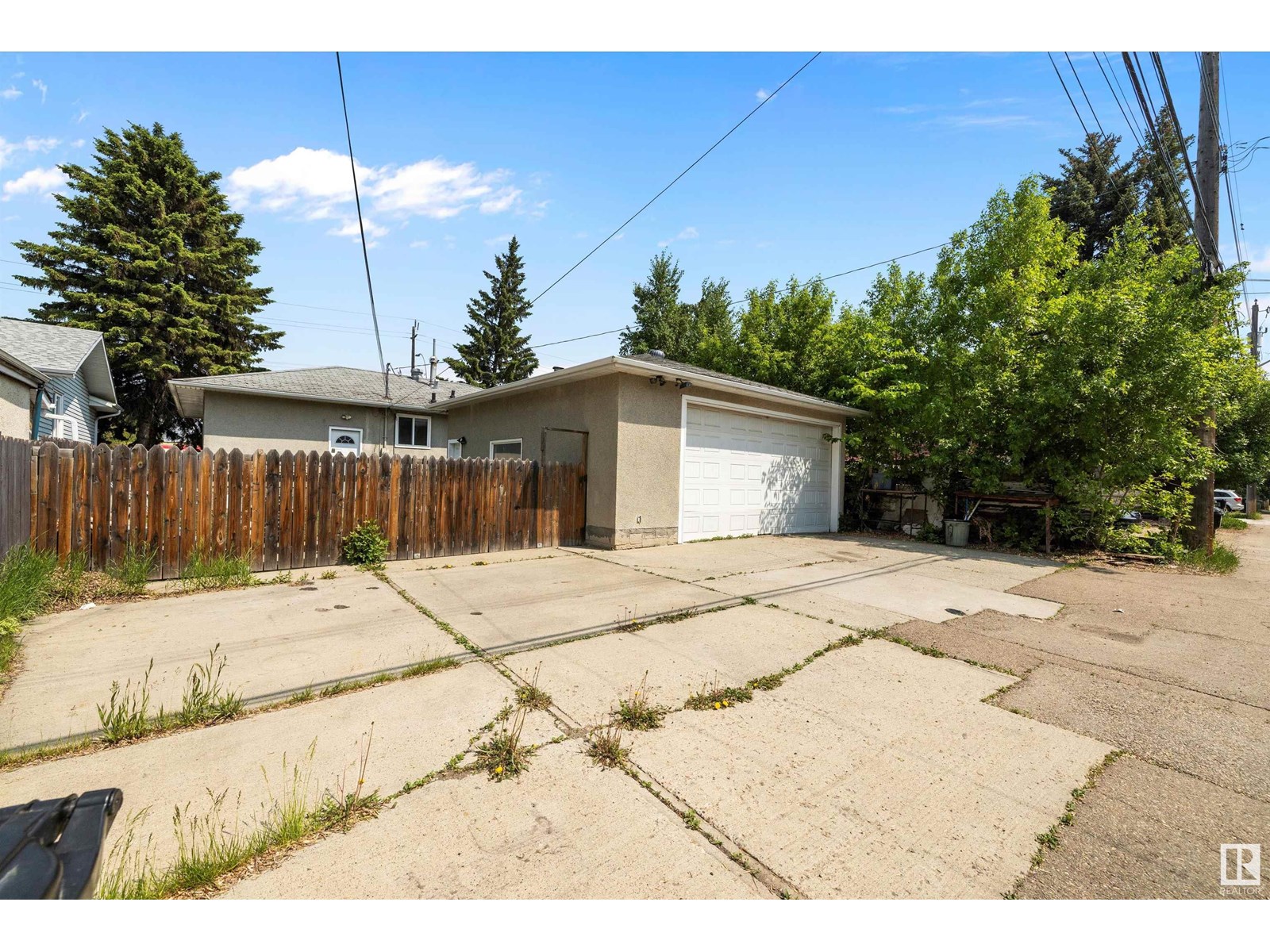Photo 36 of 12411 132 Av Nw, Edmonton AB