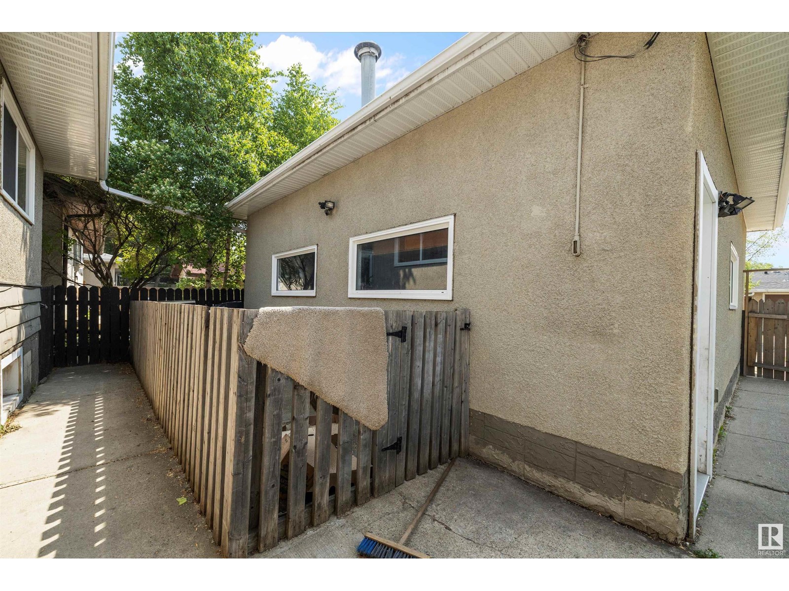 Photo 34 of 12411 132 Av Nw, Edmonton AB