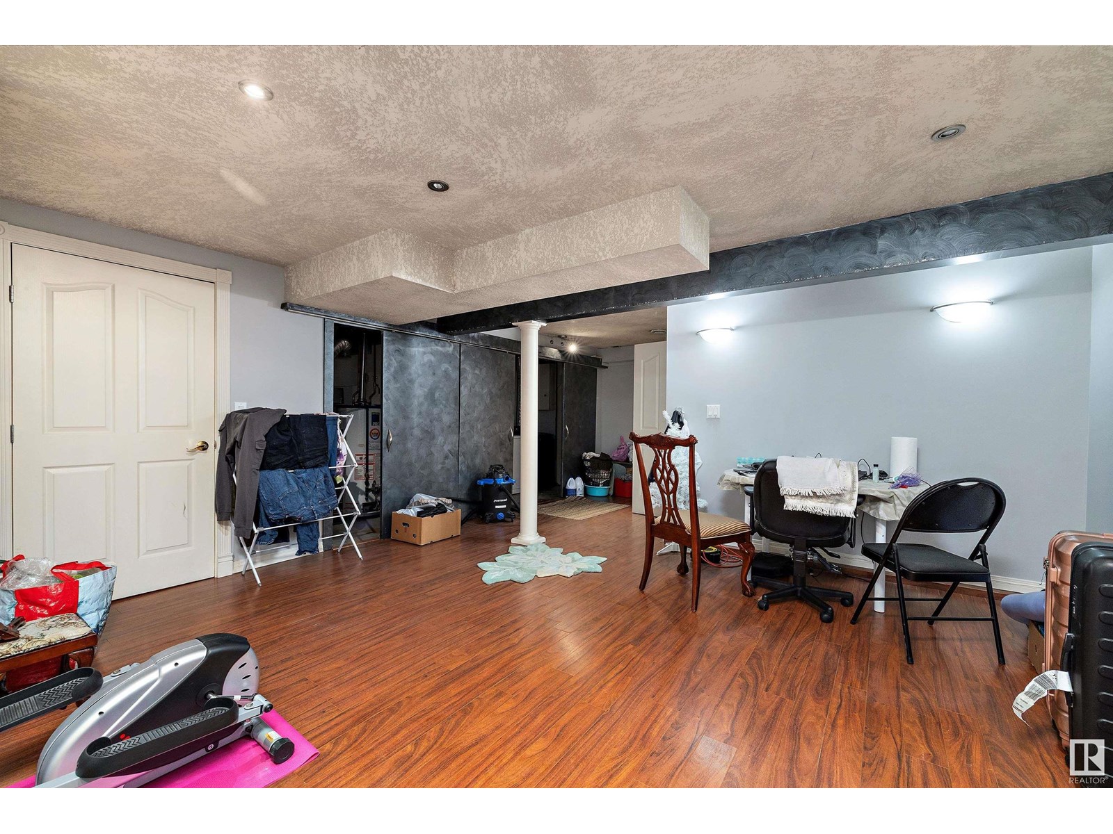 Photo 15 of 17445 92 Av Nw, Edmonton AB