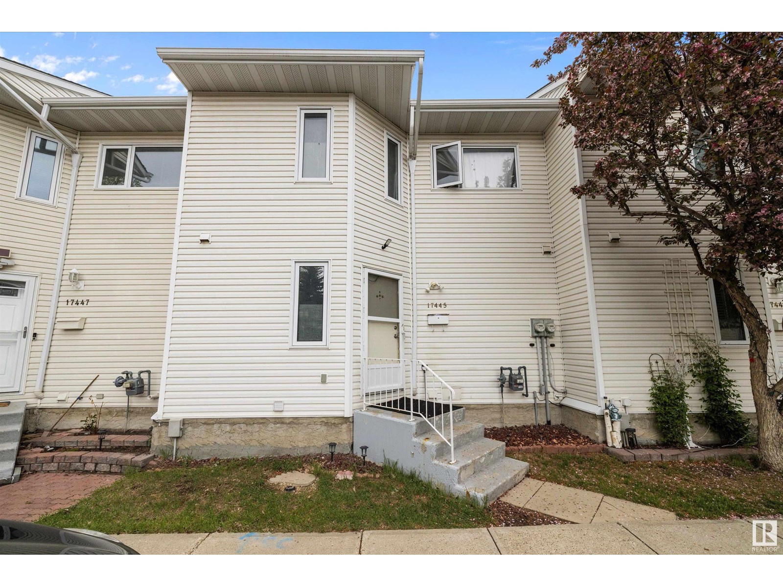 Photo 25 of 17445 92 Av Nw, Edmonton AB