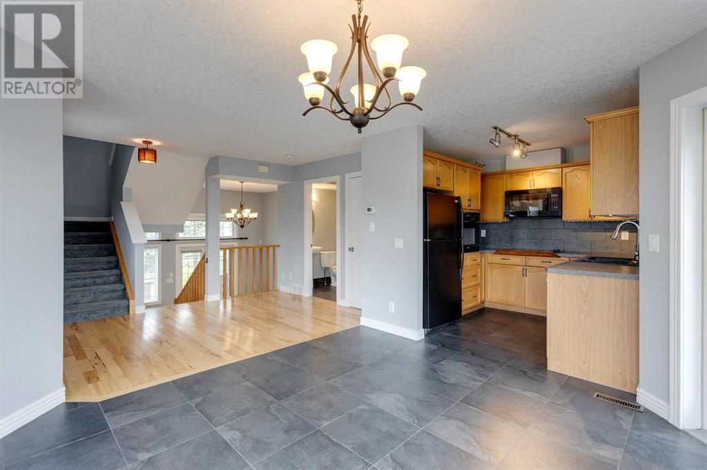 Single Family House 4 Level for Sale in  Royal Oak Lane NW Royal Oak Calgary 