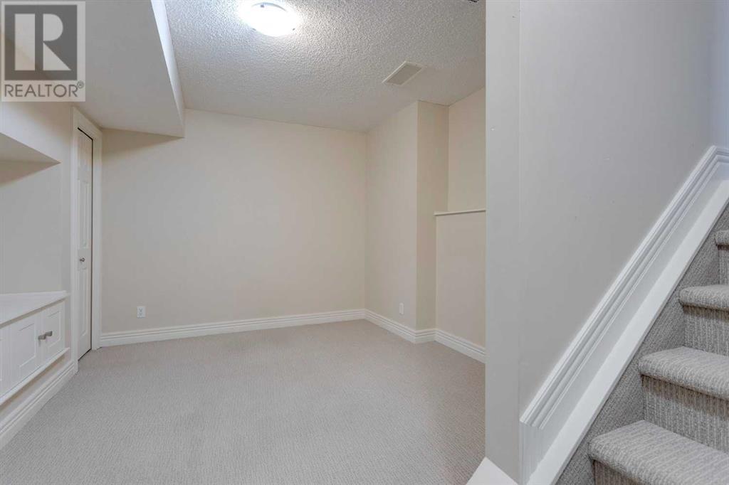 Single Family House 4 Level for Sale in  Royal Oak Lane NW Royal Oak Calgary 