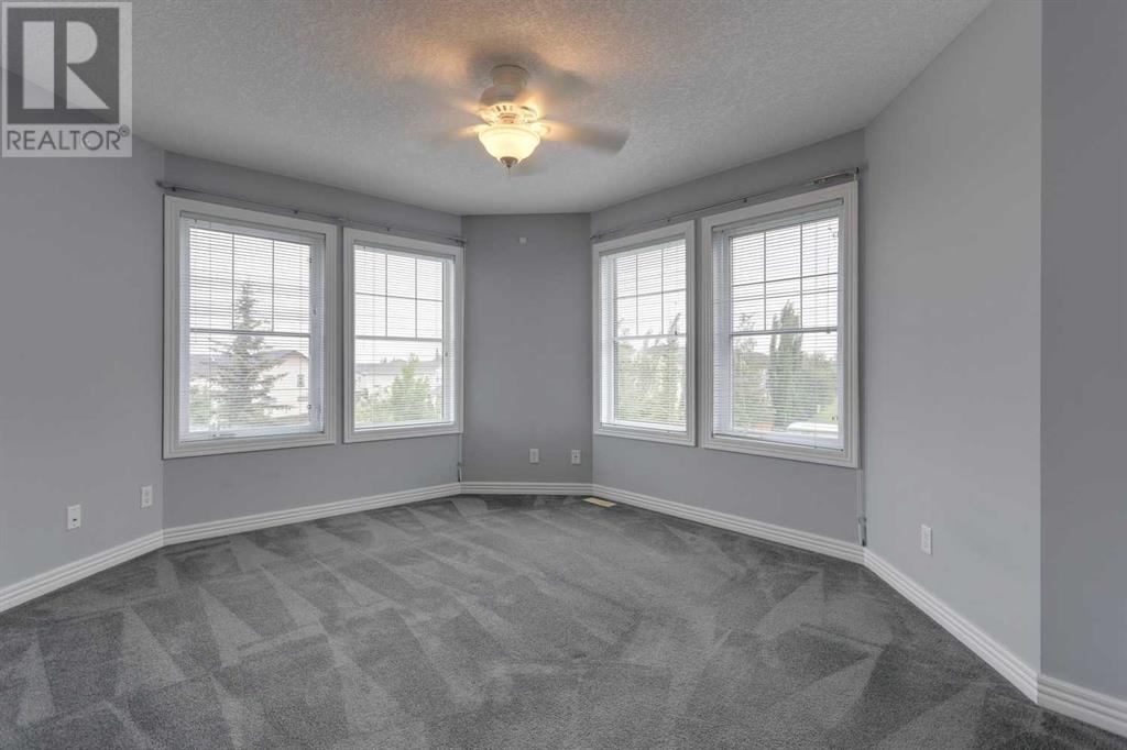 Single Family House 4 Level for Sale in  Royal Oak Lane NW Royal Oak Calgary 
