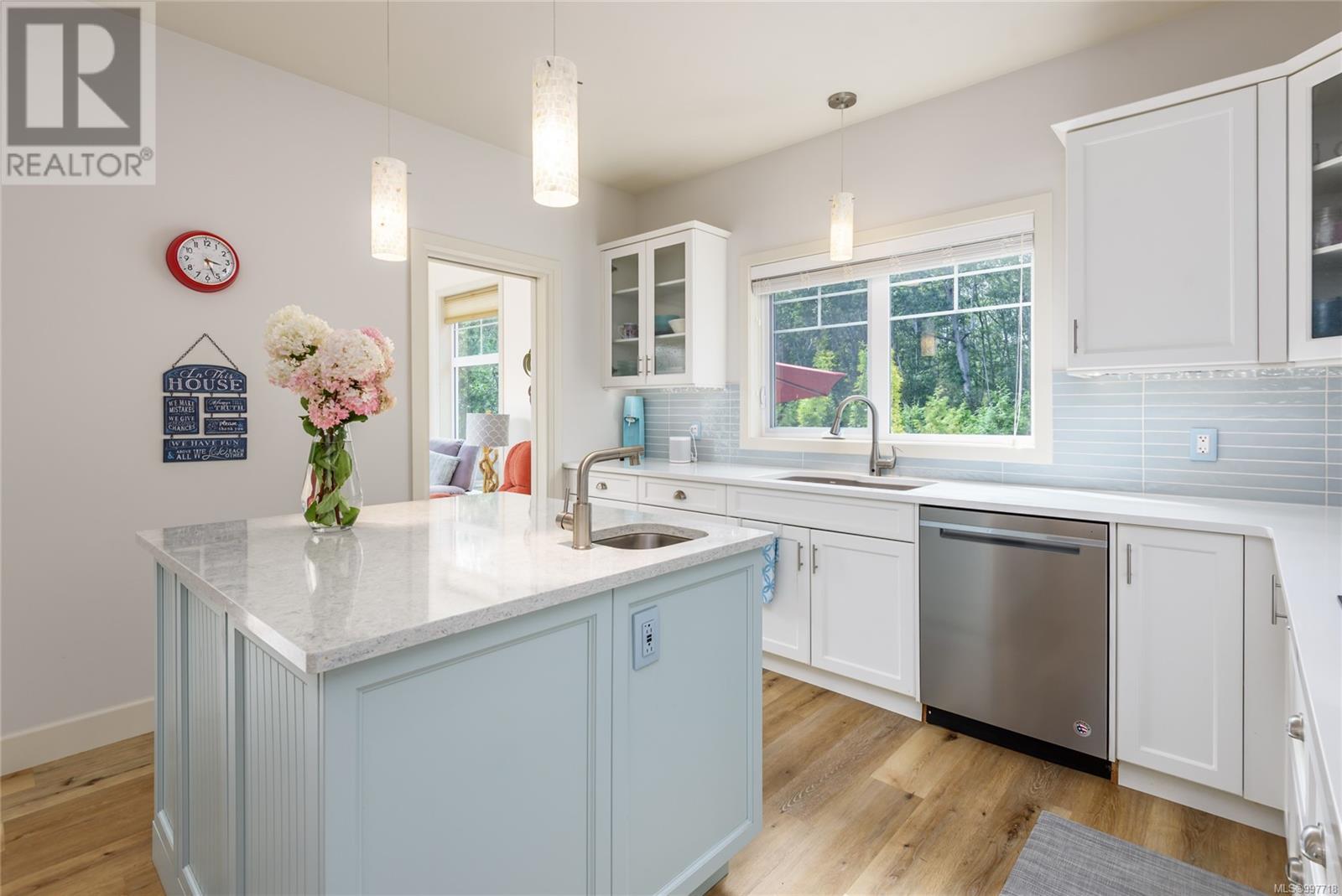 Photo 18 of 7863 Tozer Rd, Fanny Bay BC