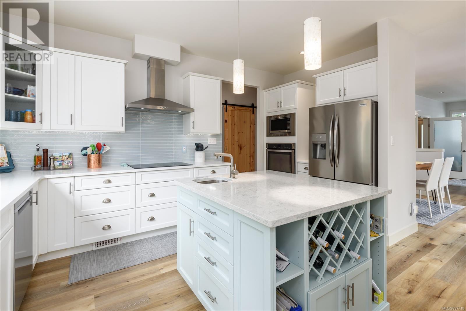 Photo 16 of 7863 Tozer Rd, Fanny Bay BC