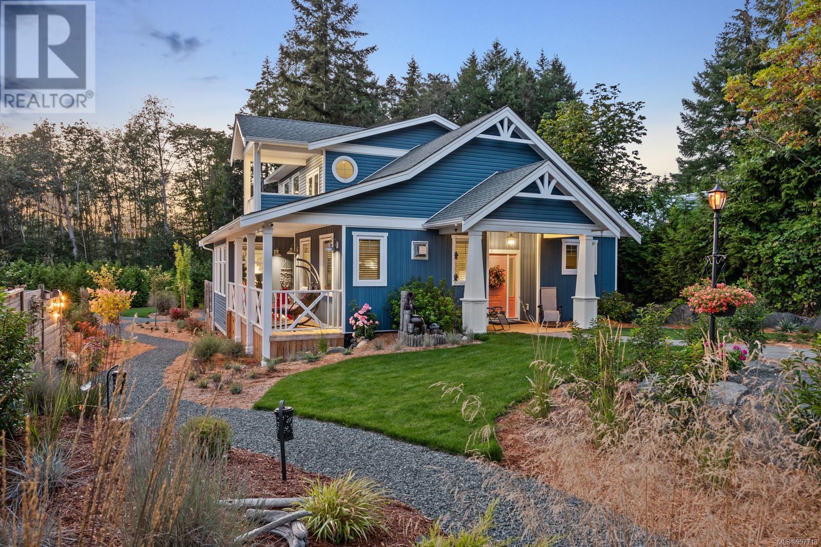 Photo 1 of 7863 Tozer Rd, Fanny Bay BC