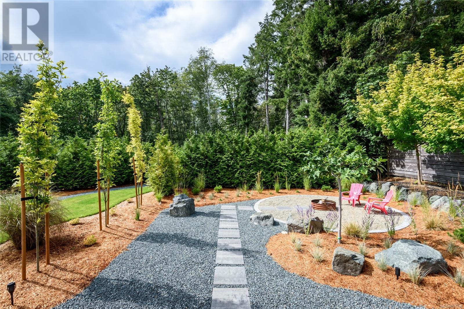 Photo 36 of 7863 Tozer Rd, Fanny Bay BC