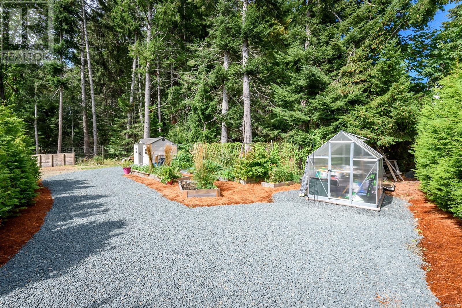Photo 40 of 7863 Tozer Rd, Fanny Bay BC