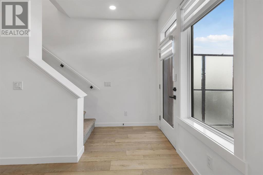 Single Family House for Sale in  Greenbriar Place NW Greenwood/Greenbriar Calgary 