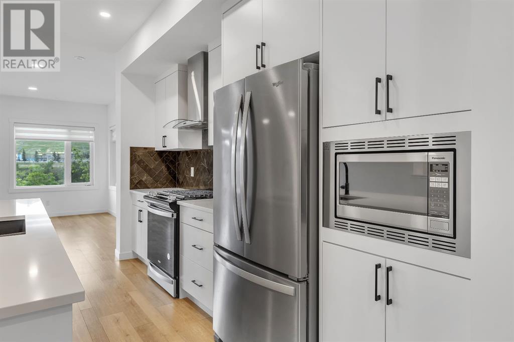 Single Family House for Sale in  Greenbriar Place NW Greenwood/Greenbriar Calgary 
