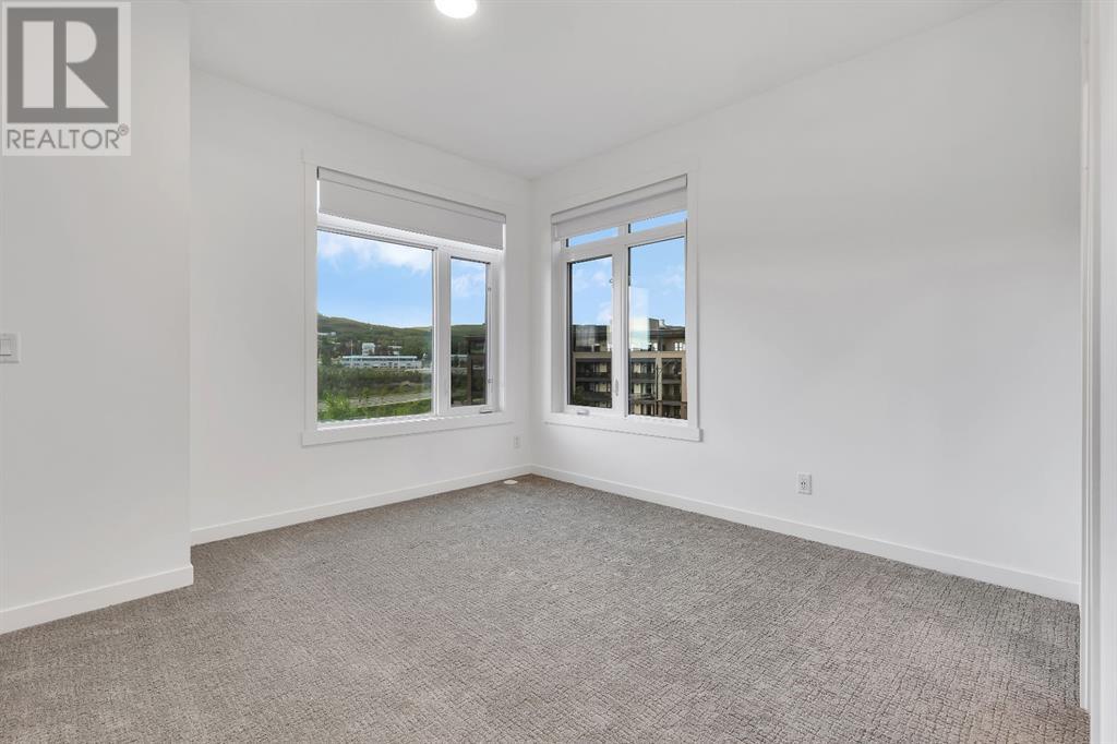 Single Family House for Sale in  Greenbriar Place NW Greenwood/Greenbriar Calgary 
