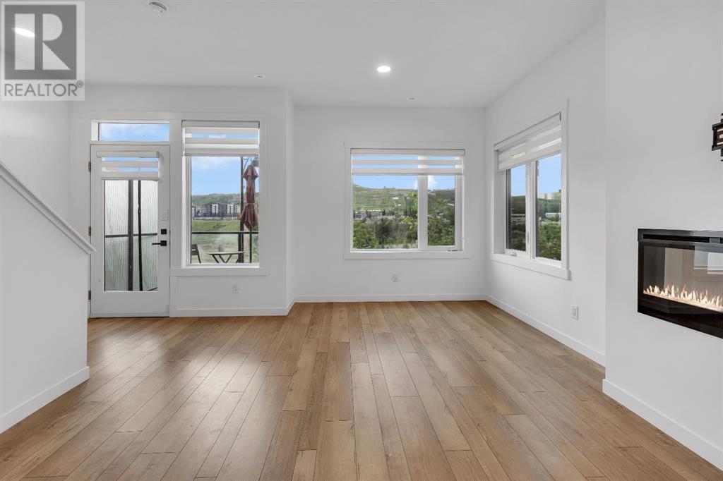 Single Family House for Sale in  Greenbriar Place NW Greenwood/Greenbriar Calgary 