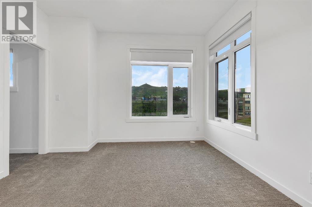 Single Family House for Sale in  Greenbriar Place NW Greenwood/Greenbriar Calgary 