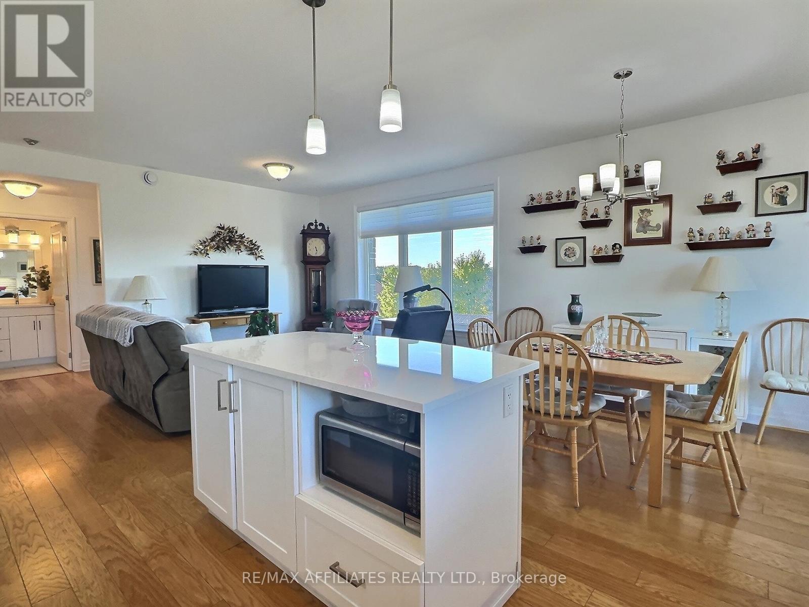 Photo 30 of 302 1109 Millwood Avenue, Brockville ON