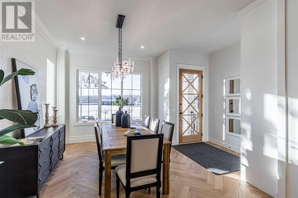 Single Family House for Sale in  Broadview Road NW West Hillhurst Calgary 