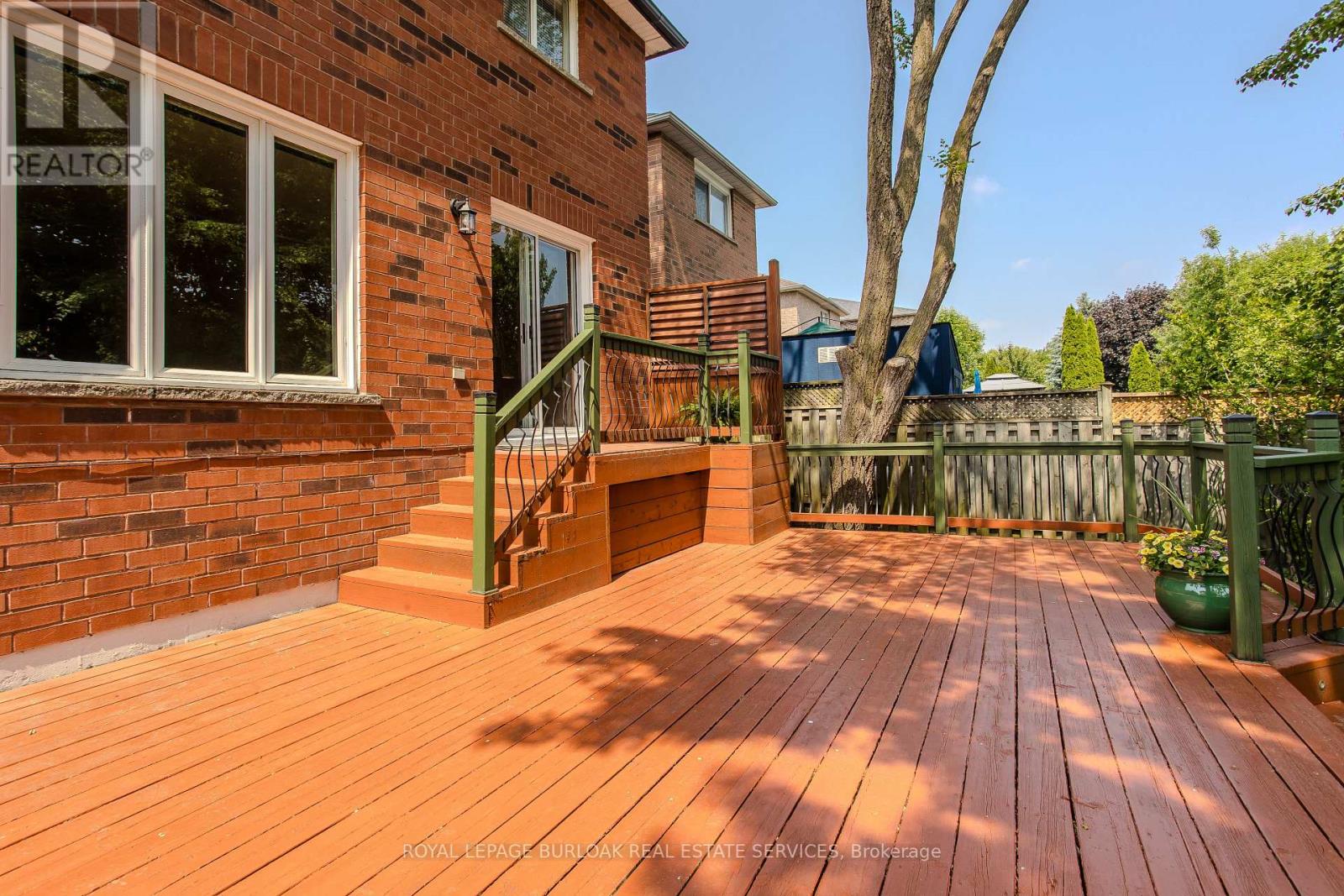 Photo 29 of 561 Phoebe Crescent, Burlington ON