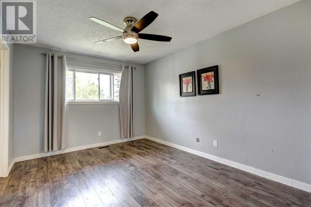 Single Family House Bi-level for Sale in  Braeside Drive SW Braeside Calgary 