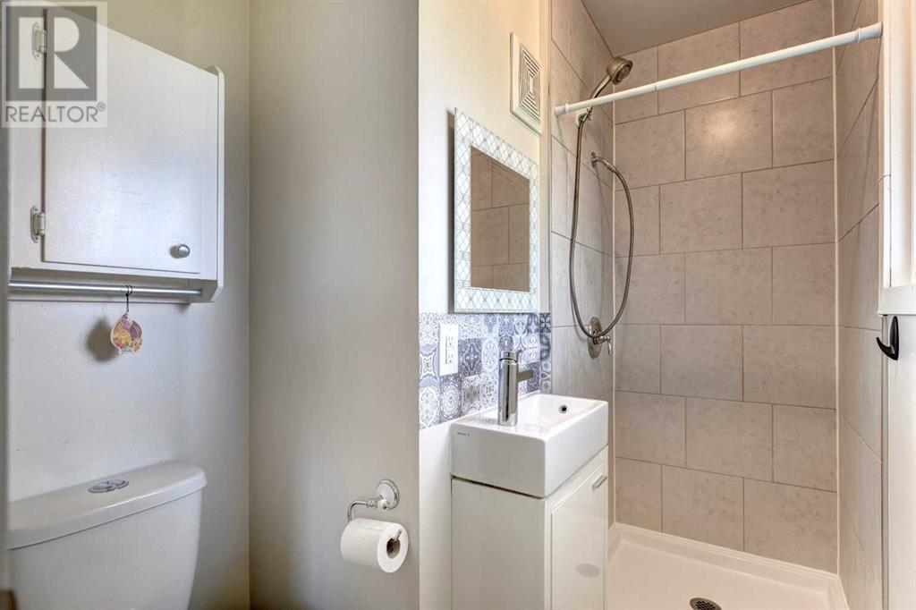 Single Family House Bi-level for Sale in  Braeside Drive SW Braeside Calgary 