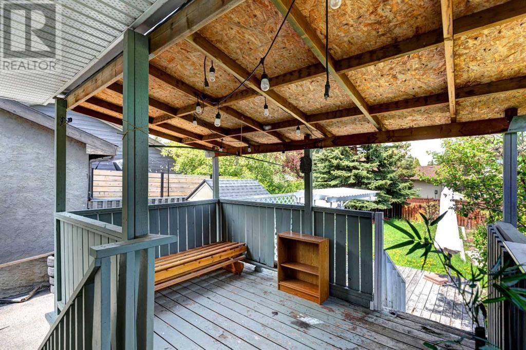 Single Family House Bi-level for Sale in  Braeside Drive SW Braeside Calgary 