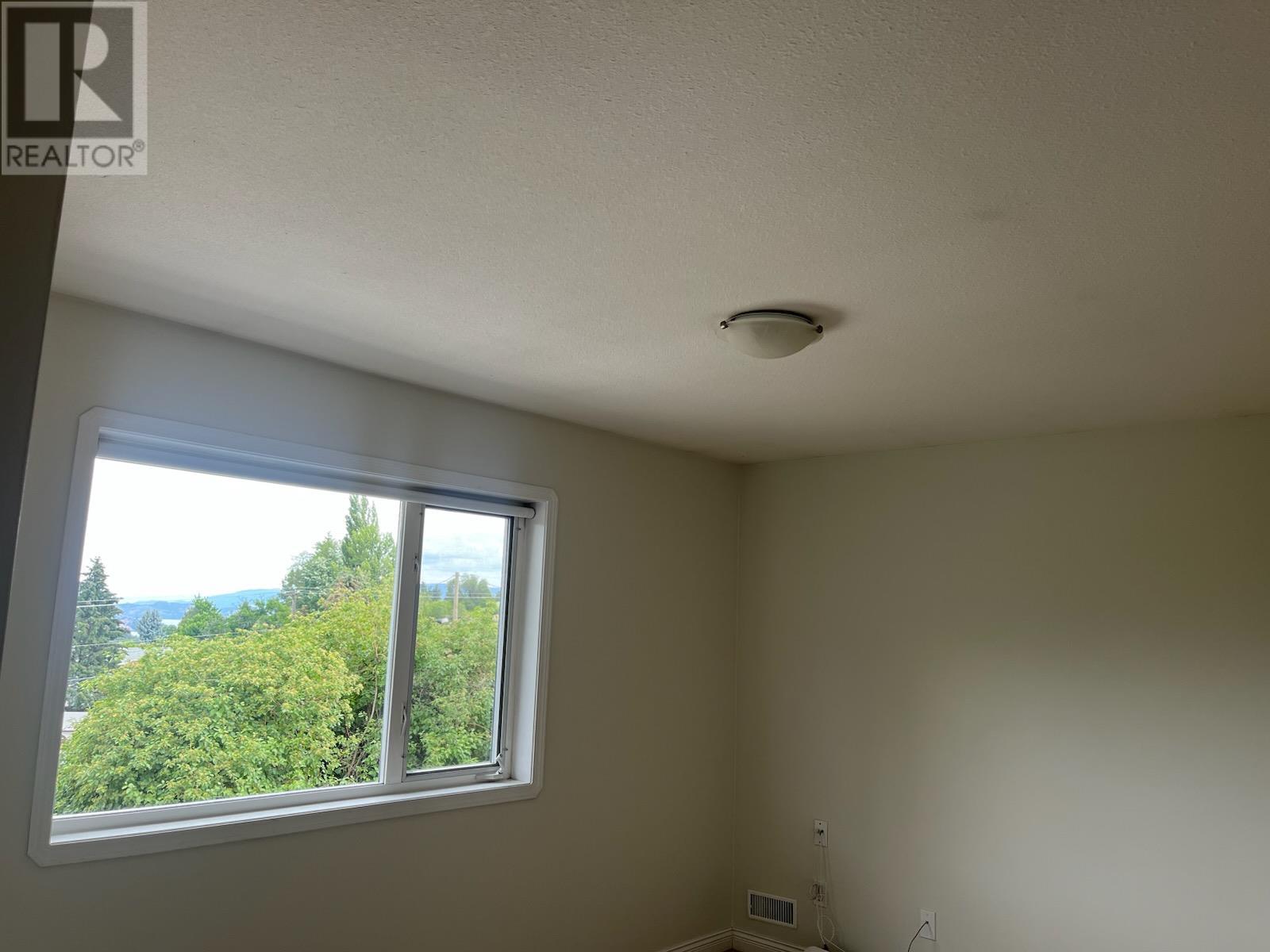  1129 Hudson Road, West Kelowna