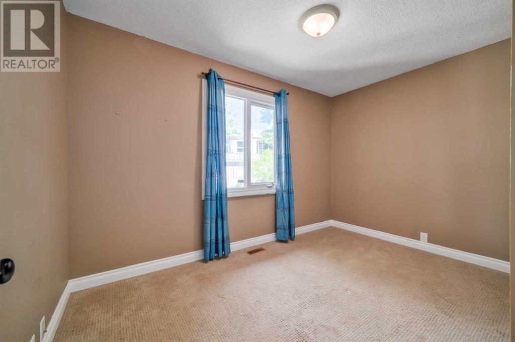 712 40 Avenue NW, Calgary, Alberta