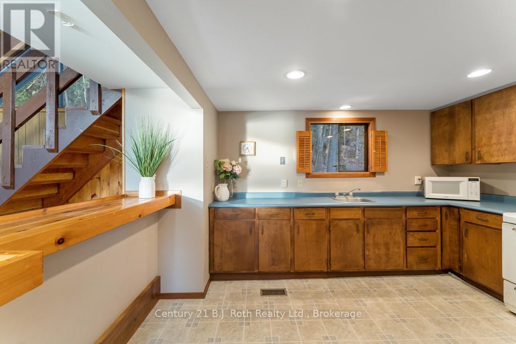 Photo 44 of 1033 Bayview Point Road, Lake Of Bays ON