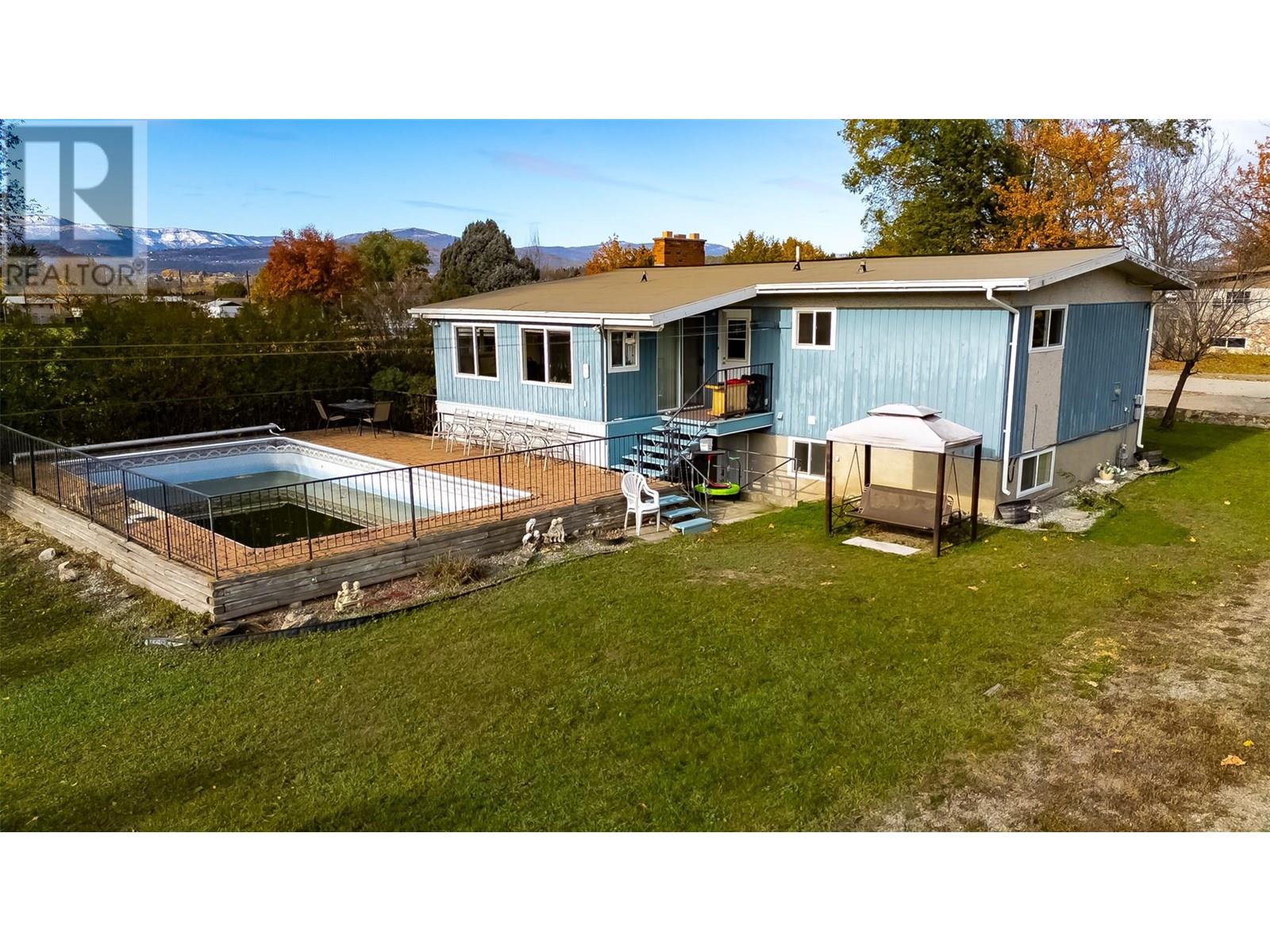  375 Edith Gay Road, Kelowna