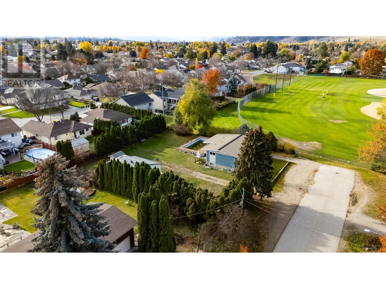  375 Edith Gay Road, Kelowna